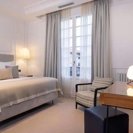 Hotel Magalean & 4*