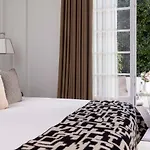 Hotel Magalean &