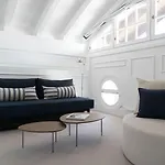 Magalean & Hotel 4*