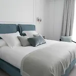 Magalean & Hotel 4*