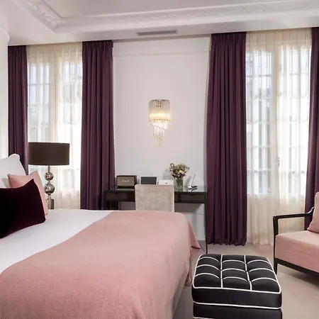 Hotel Magalean & 4*