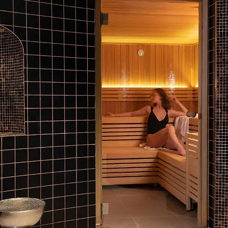 Ξενοδοχείο Magalean & 4*