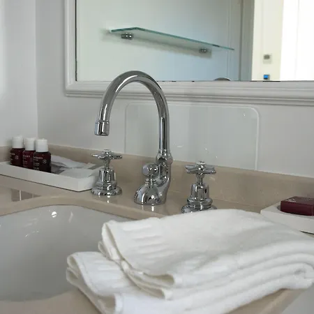 Ξενοδοχείο Magalean & 4*